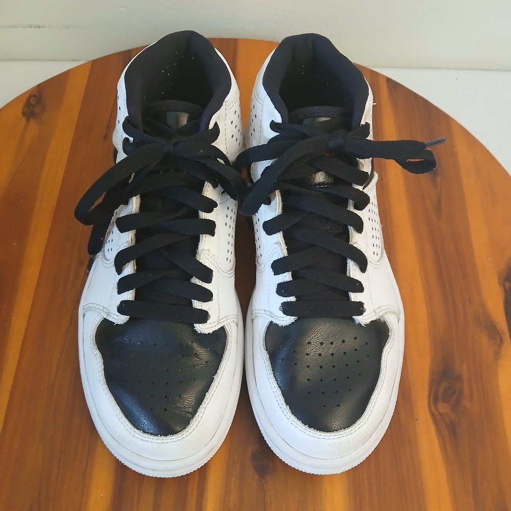 Jordan Access Kids 4.5Y White Black Basketball Shoes Sneakers AV7941-101 - Picture 2 of 8